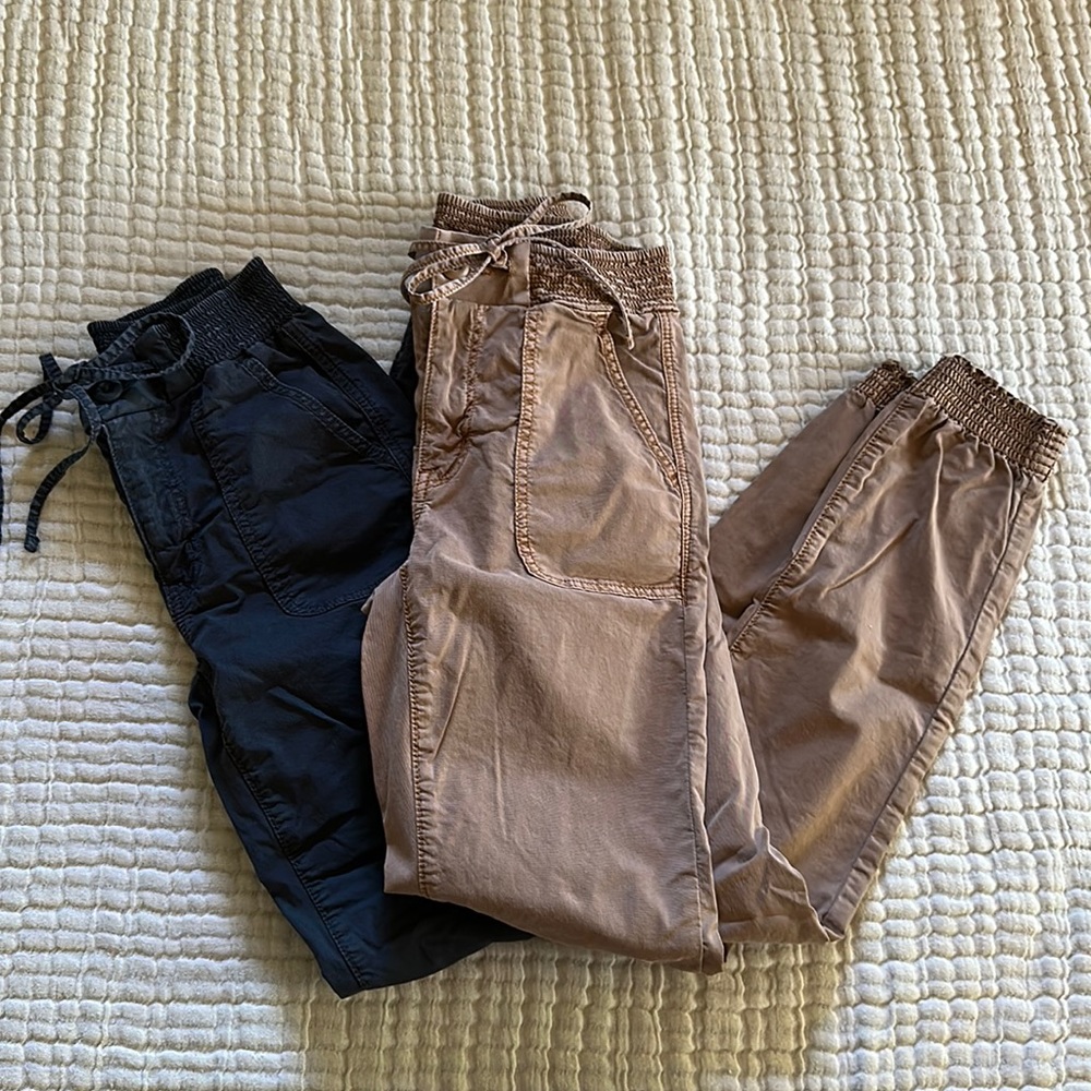 aeo khaki jean joggers